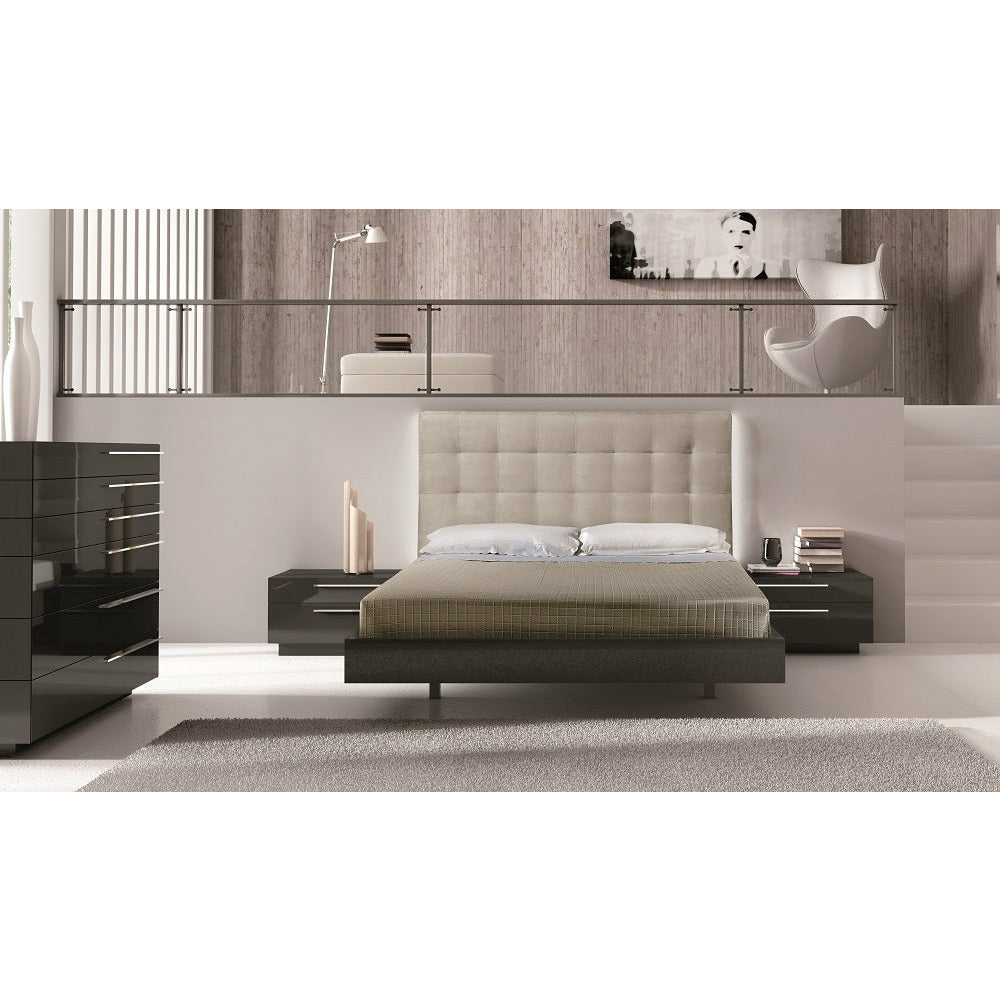 images J&M Furniture Beja Queen Size Bed 18149-Q - Image 1
