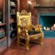 design-toscano-alfred-the-great-golden-throne-chair-af551304