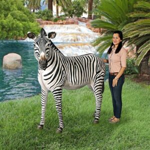 design-toscano-grand-scale-african-zebra-statue-ne110075