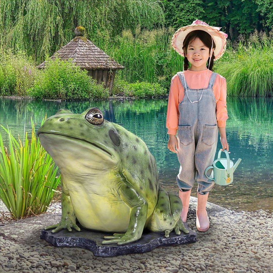 images Design Toscano Great Green Barred Frog Statue NE130060 - Image 1