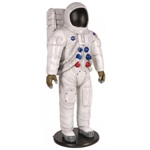 design-toscano-man-on-the-moon-astronaut-statue-ne180011