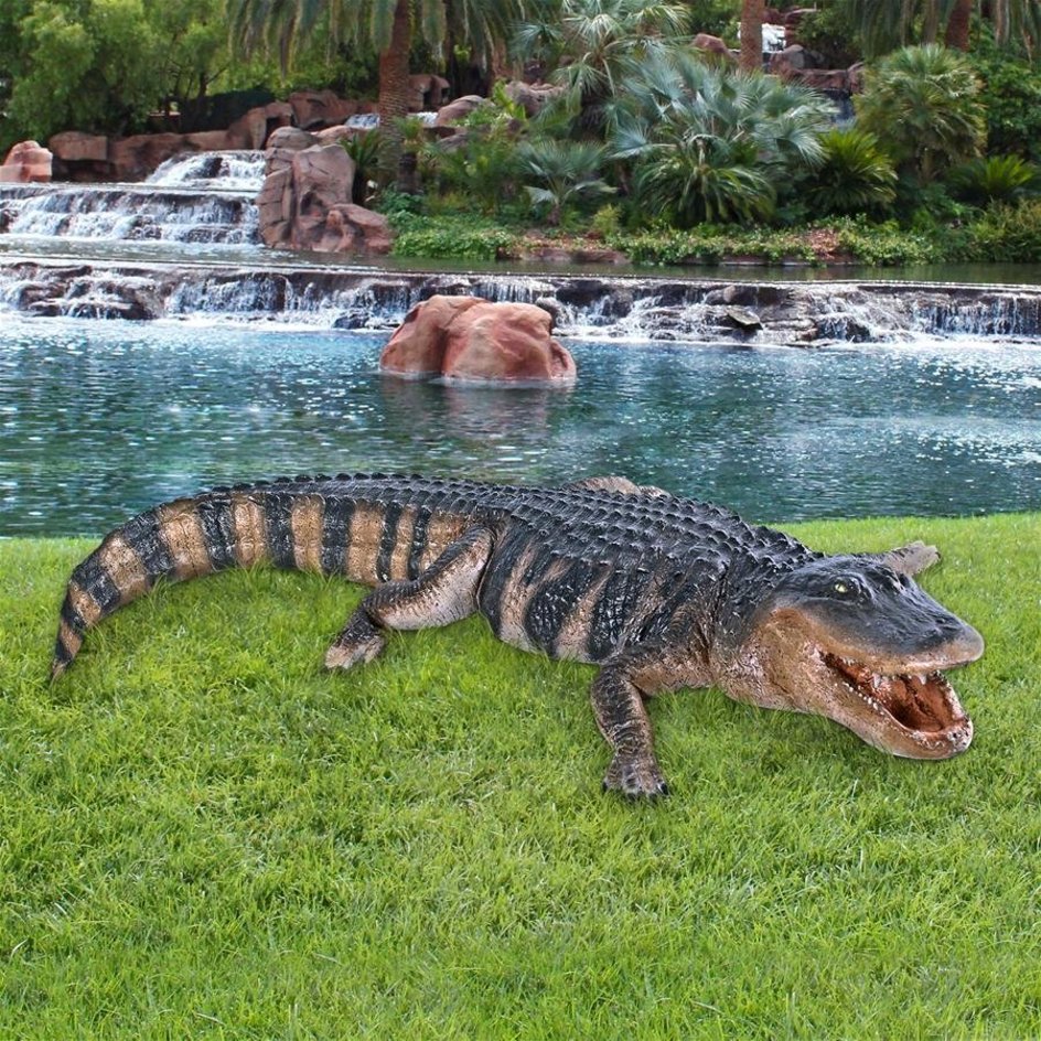 images design-toscano-stalking-swamp-predator-alligator-garden-statue-ne80142