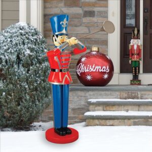 design-toscano-trumpeting-soldier-statue-large-ne140007