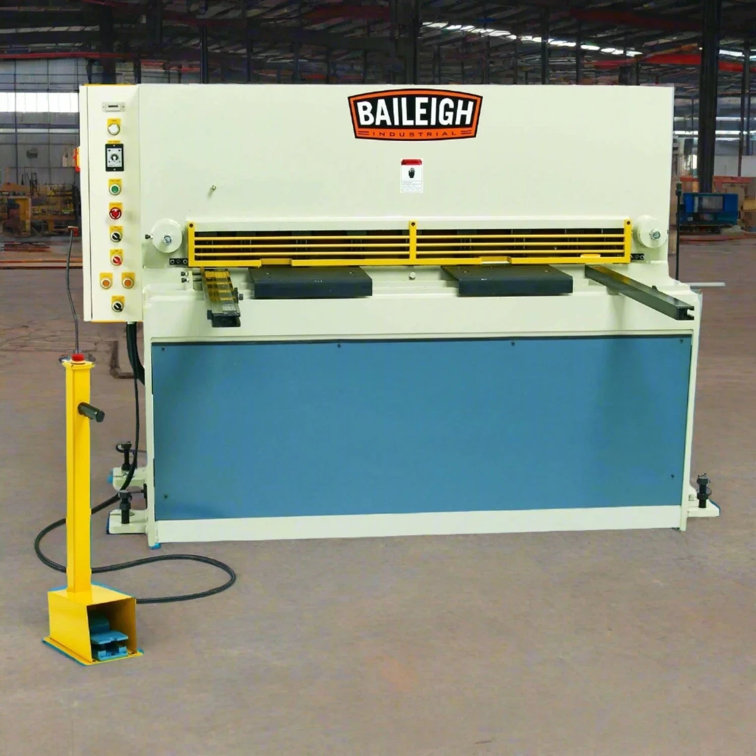 baileigh-industrial-SH-5210-HD-220V-3Phase-heavy-duty-hydraulic-shear-52-length-10-gauge-mild-steel-capacityBA9-1007122.jpg Hydraulic Shear | Heavy Duty | Baileigh Industrial BA9-1007122 - Image 1