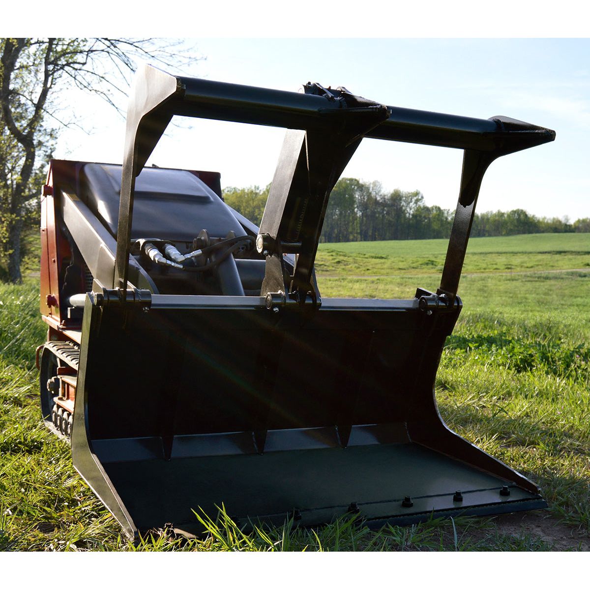 loflin-fabrication-mini-skid-steer-grapple-bucket.jpg Mini Grapple Bucket | Loflin Fabrication - Image 1